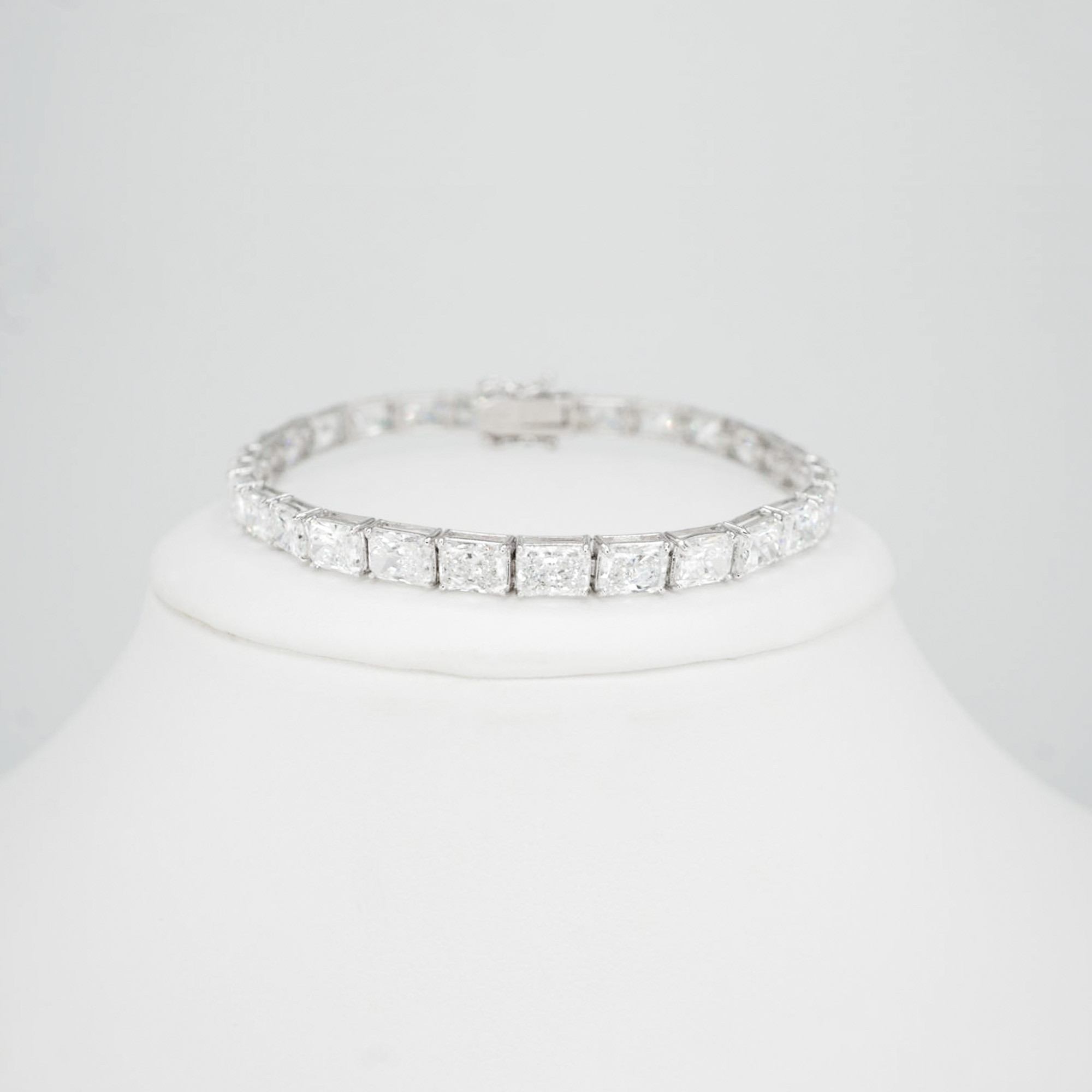 ラボグロウンダイヤモンド ゴールドテニスブレスレット レジデント