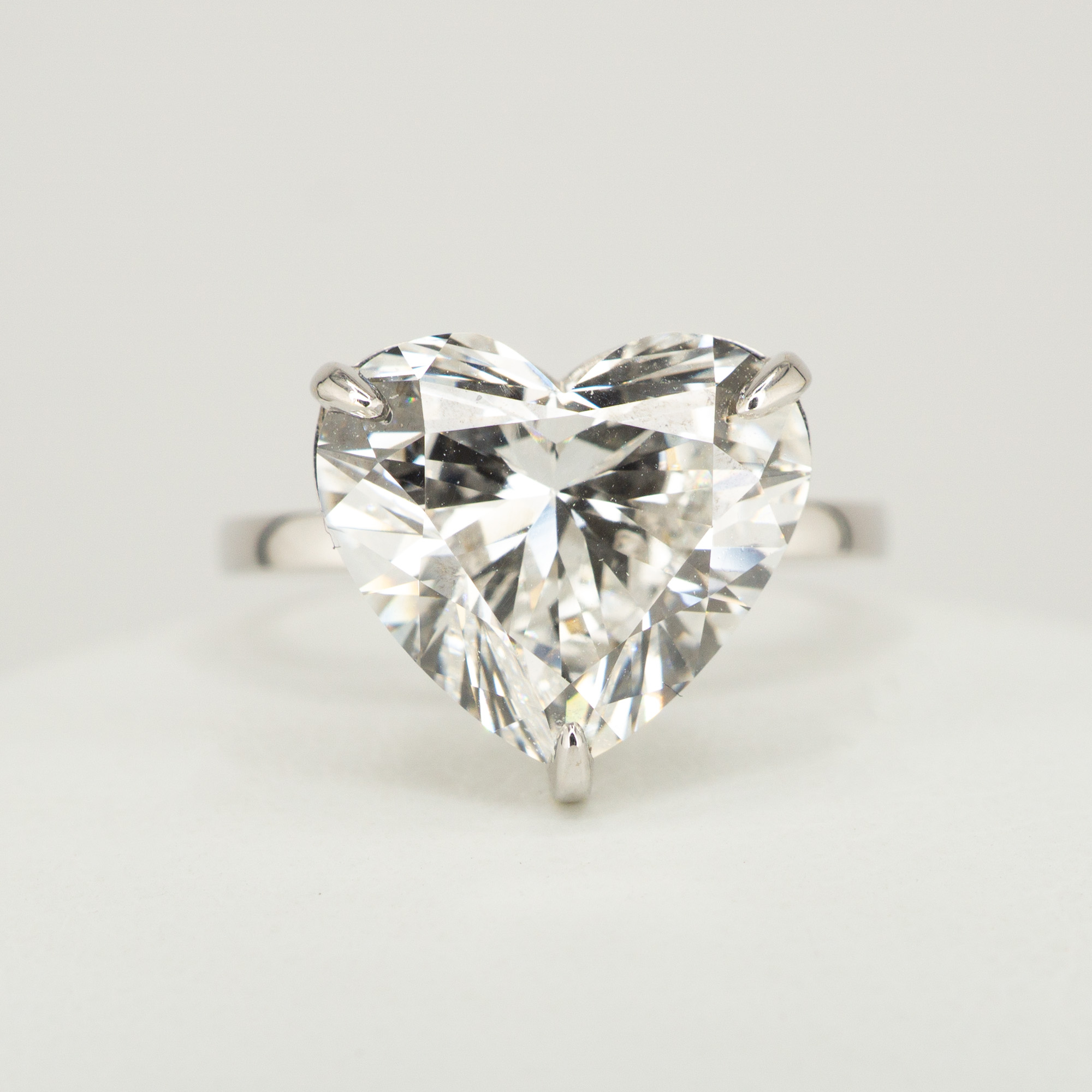 ラボグロウンダイヤモンド ハート ゴールドリング - 1.5ct